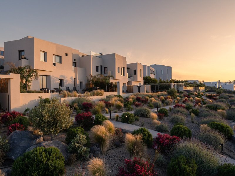 Apikia Santorini 3