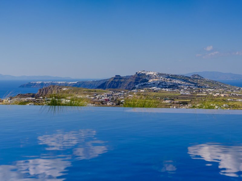Apikia Santorini 8