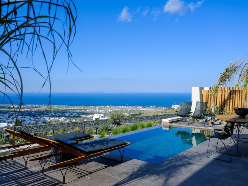 Apikia Santorini 21