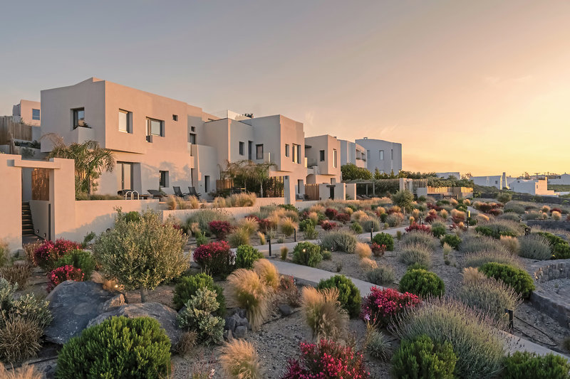 Apikia Santorini Suites 1