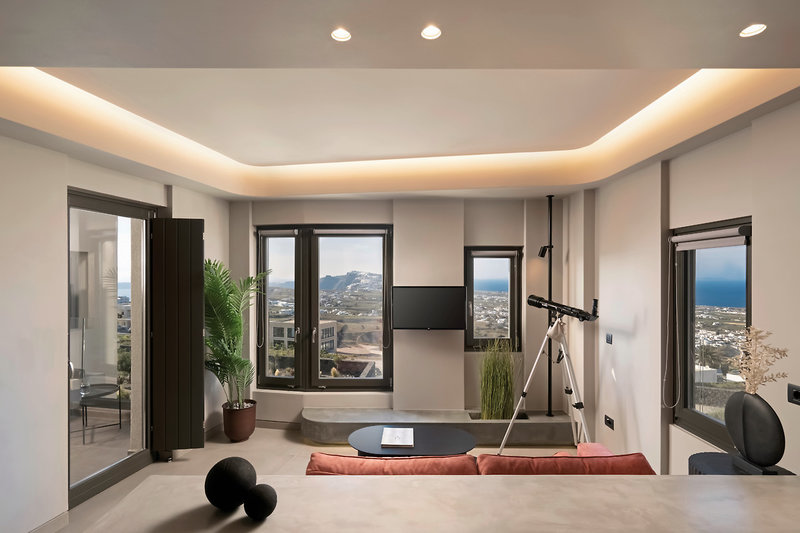 Apikia Santorini Suites 3