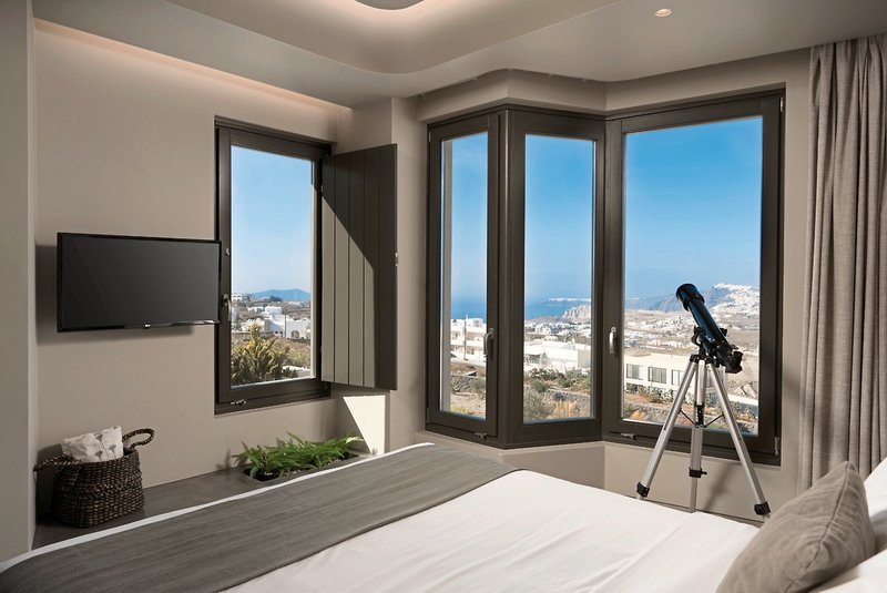 Apikia Santorini Suites 8