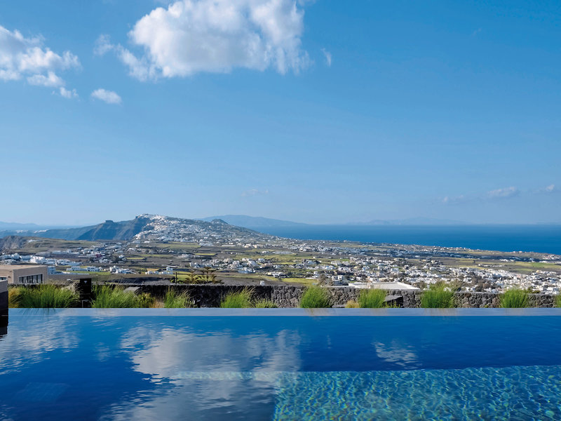 Apikia Santorini Suites 15