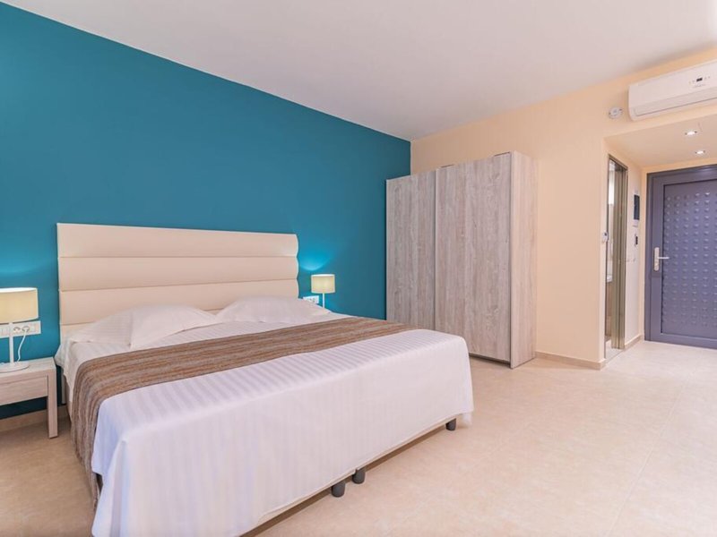 Christa Apartments 18