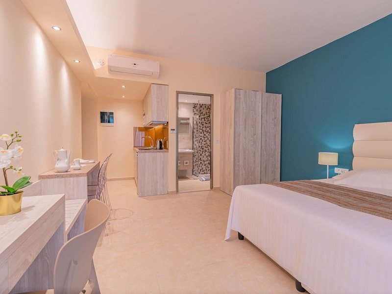 Christa Apartments 21