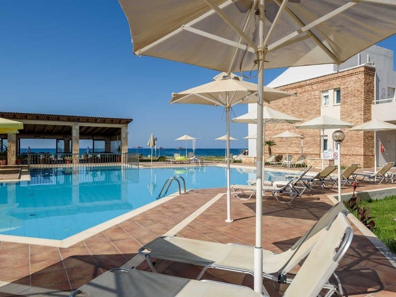 Kostakis Beach Apartments 7