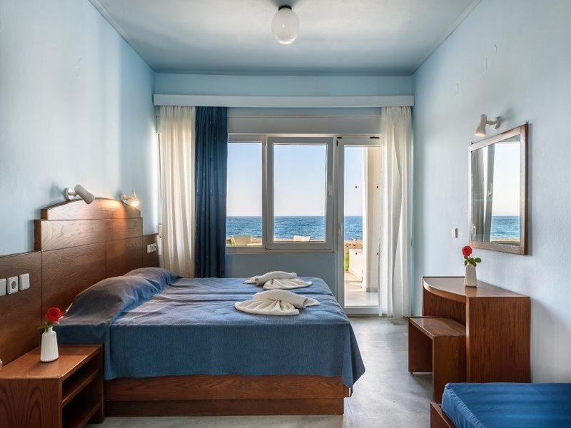 Kostakis Beach Apartments 10