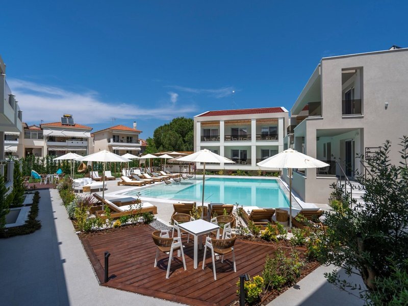 Mirablue Luxury Residences 3