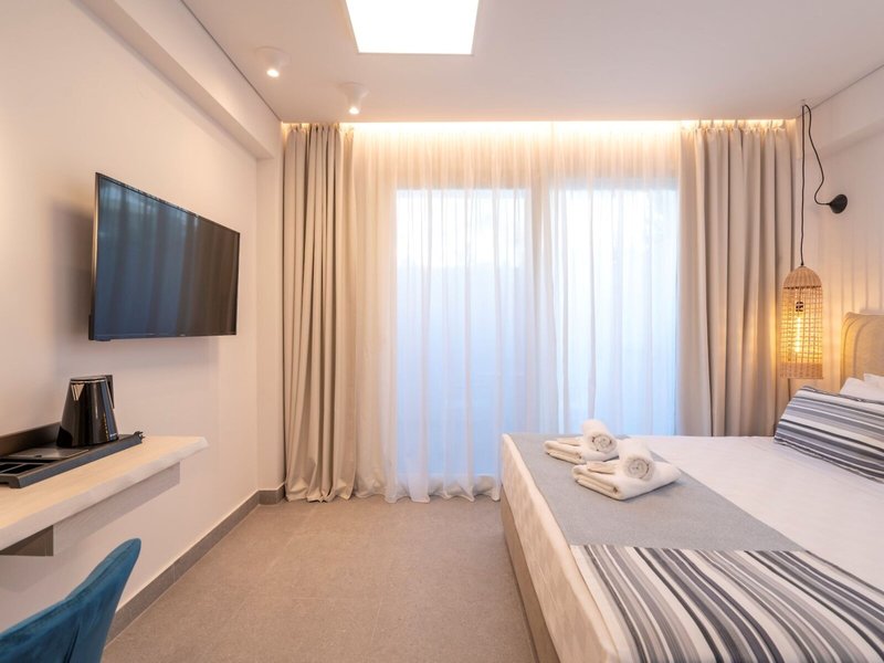 Mirablue Luxury Residences 10