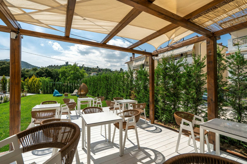 Mirablue Luxury Residences 15