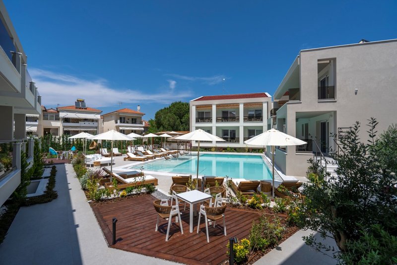 Mirablue Luxury Residences 2