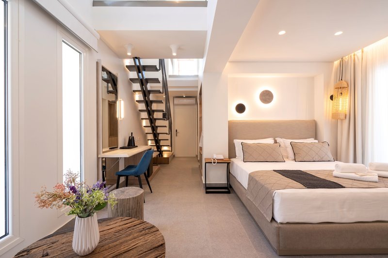 Mirablue Luxury Residences 16