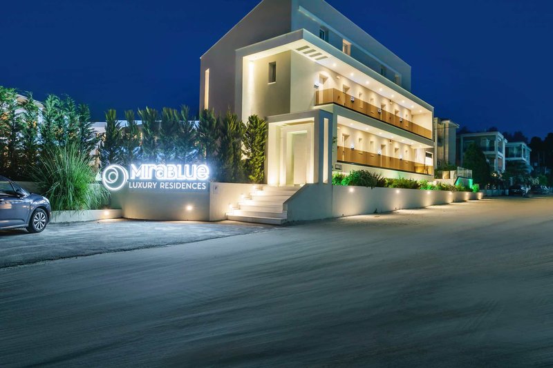 Mirablue Luxury Residences 16