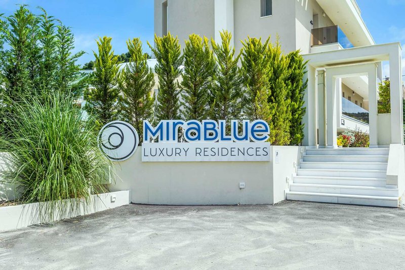 Mirablue Luxury Residences 17
