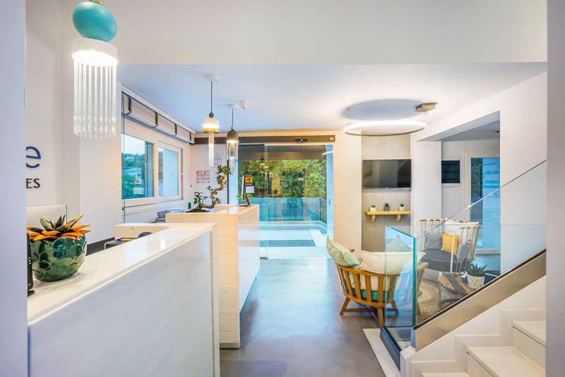 Mirablue Luxury Residences 20