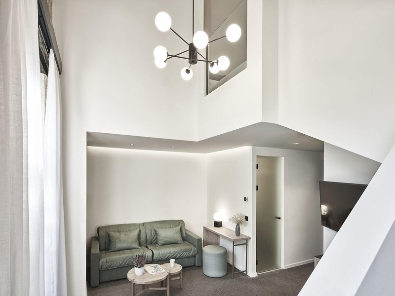 NLH Monastiraki Hotel 5