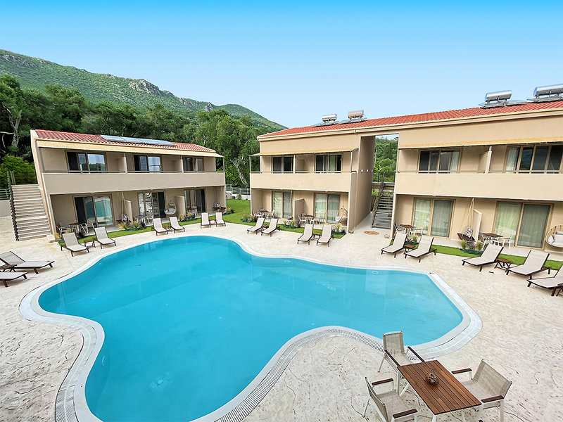 Scarabeo Hotel & Villas Parga 2