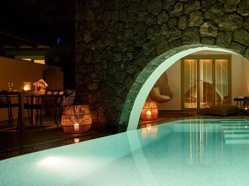 Este Luxury Suites 10