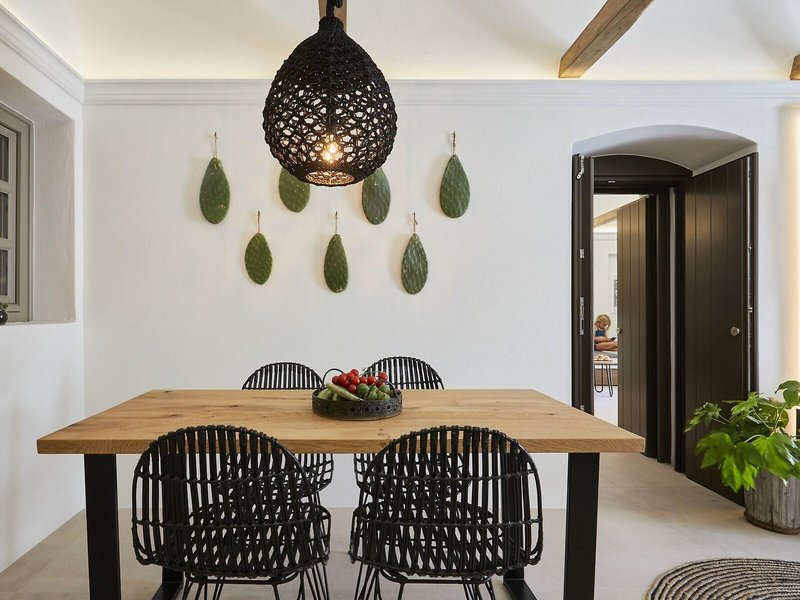 Floria Suites Santorini 22