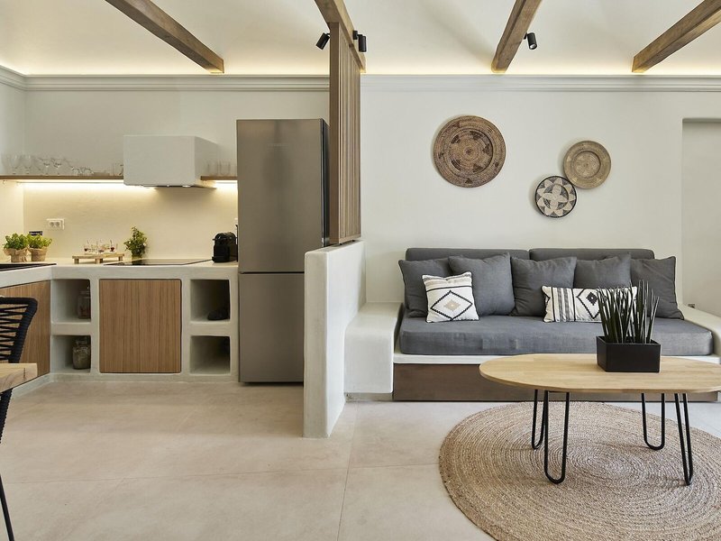 Floria Suites Santorini 23