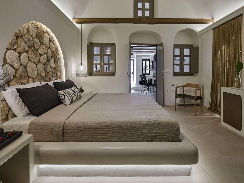 Floria Suites Santorini 28