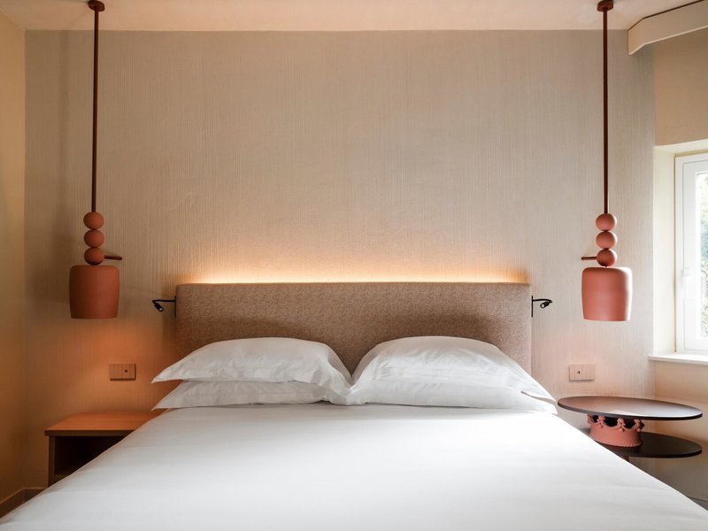 Mangia's Brucoli, Sicily, Autograph Collection 32