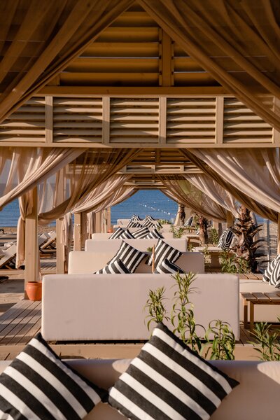 Liu Resorts 79