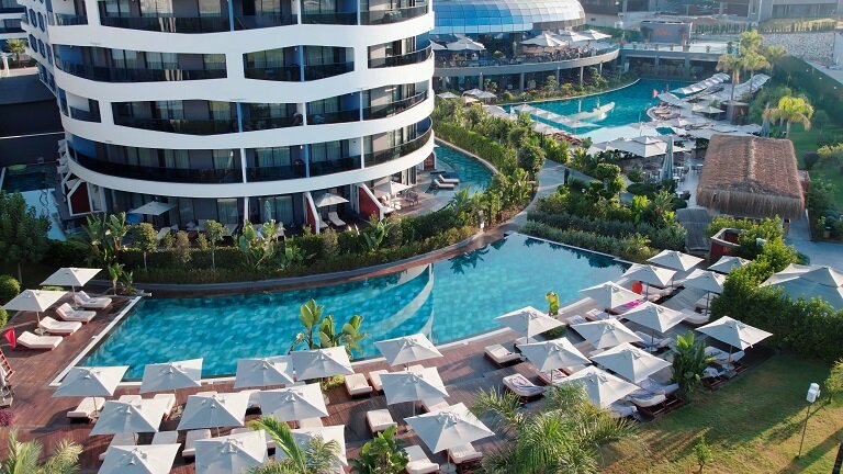 Liu Resorts 11