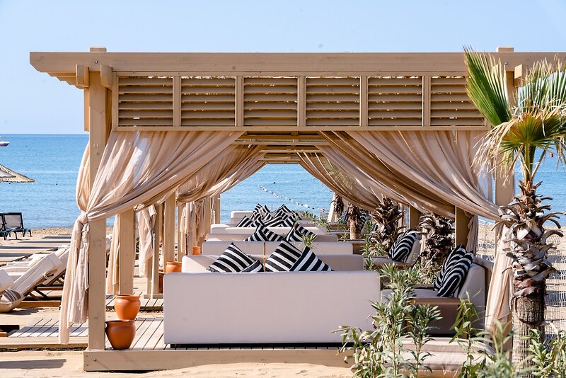 Liu Resorts 23