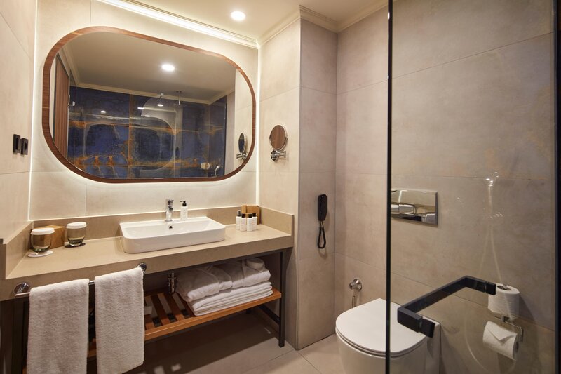Liu Resorts 106
