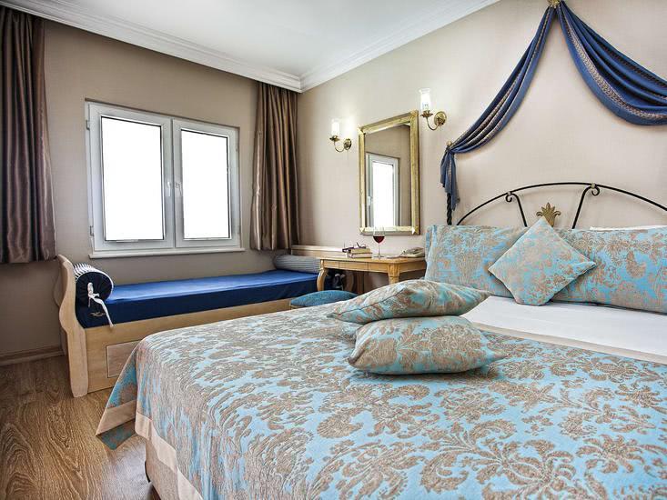 Liu Resorts 3 - Room Example