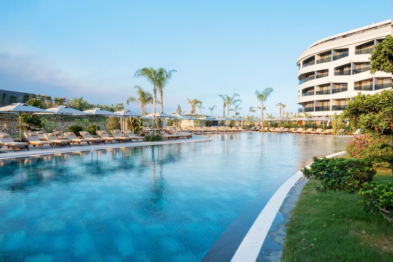 Liu Resorts 43 - Outdoor Pool