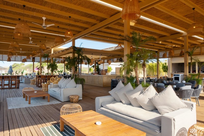 Liu Resorts 24