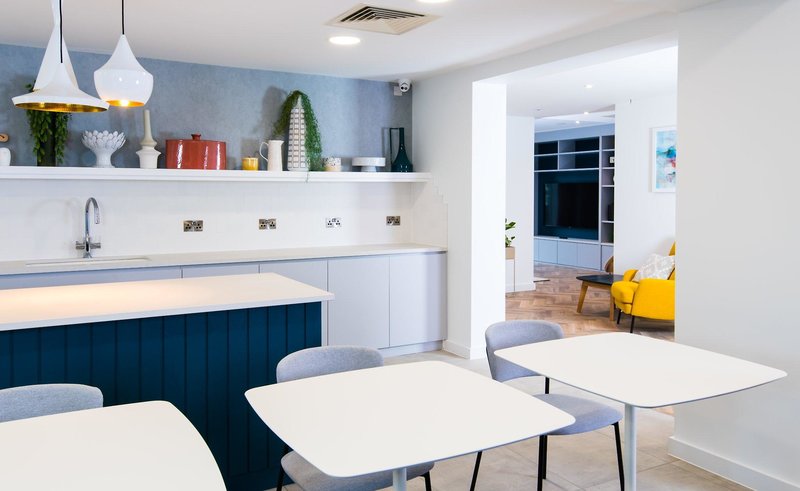 Staybridge Suites Cardiff 3