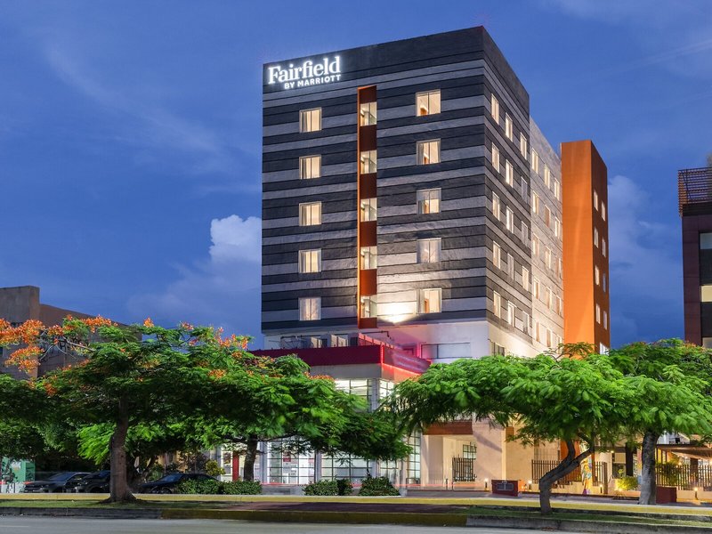 Fairfield Inn & Suites Cancun Downtown 1