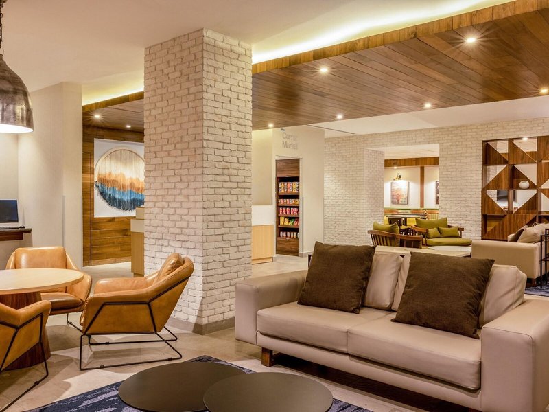 Fairfield Inn & Suites Cancun Downtown 3