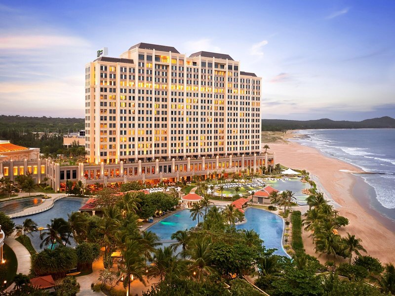 Holiday Inn Resort Ho Tram Beach