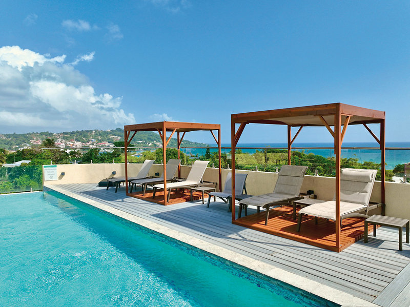 Comfort Inn & Suites 1