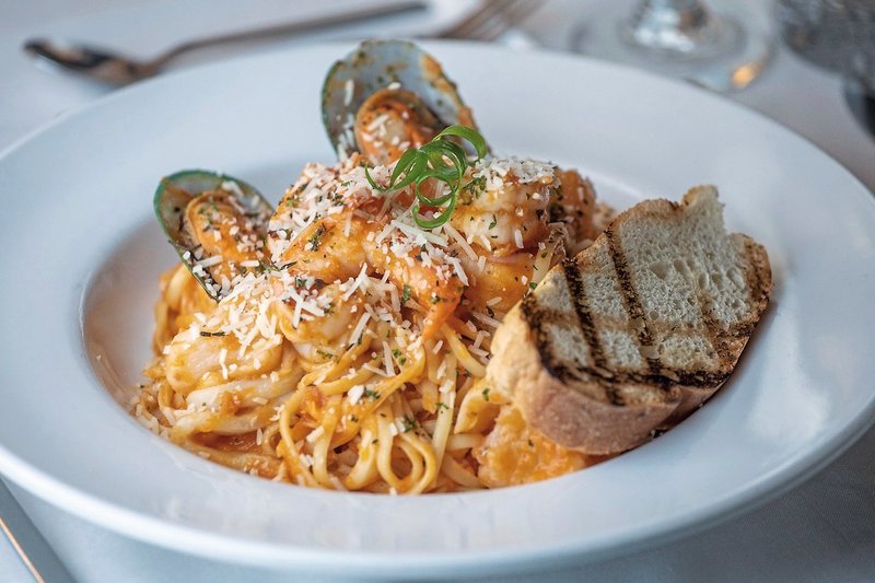 Comfort Inn & Suites 8