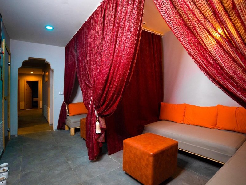Old Town Point Hotel 38