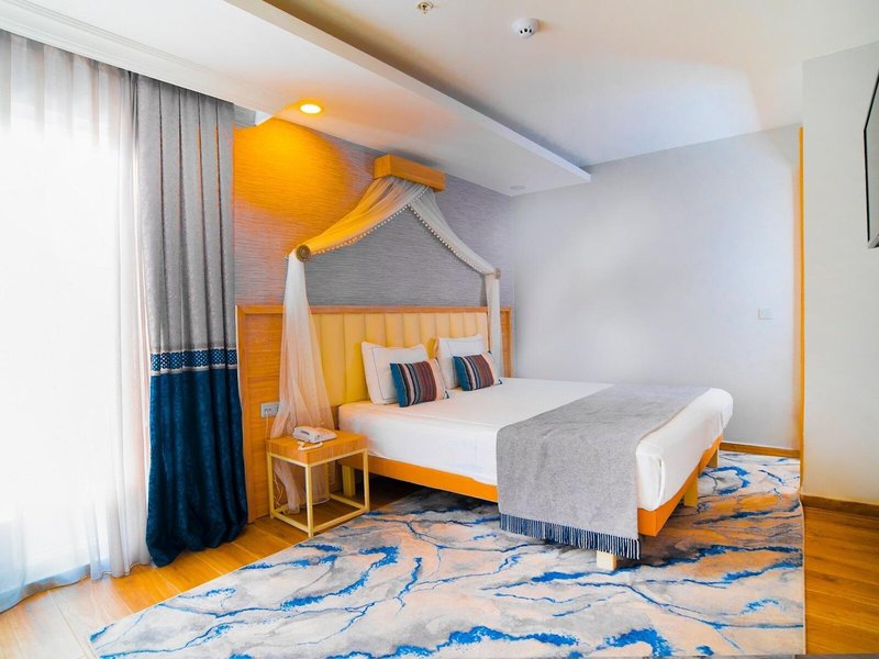 Old Town Point Hotel 41