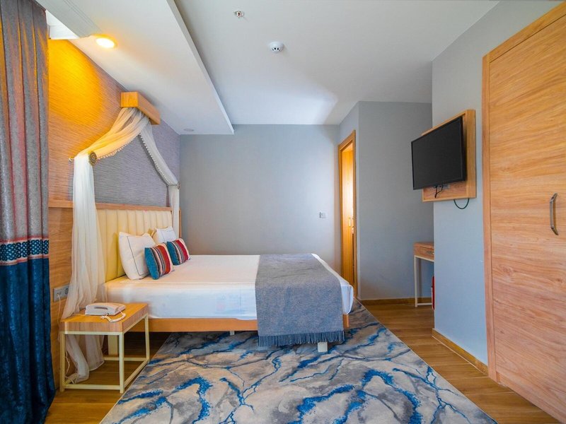 Old Town Point Hotel 46
