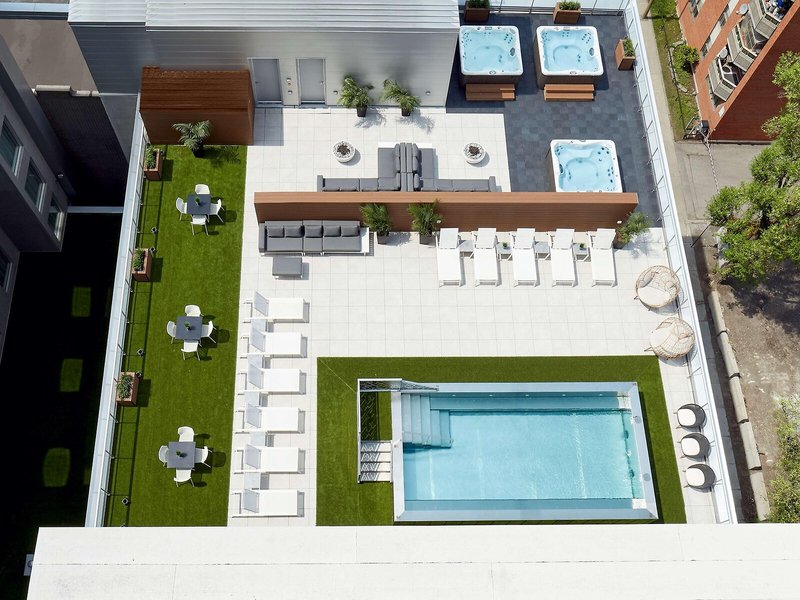 Homewood Suites by Hilton Montreal Downtown 2