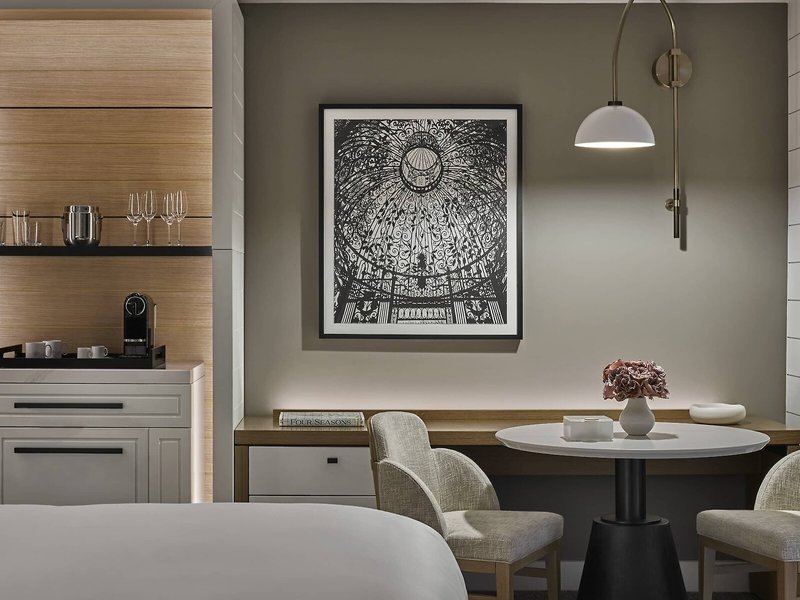 Four Seasons Hotel New Orleans 25