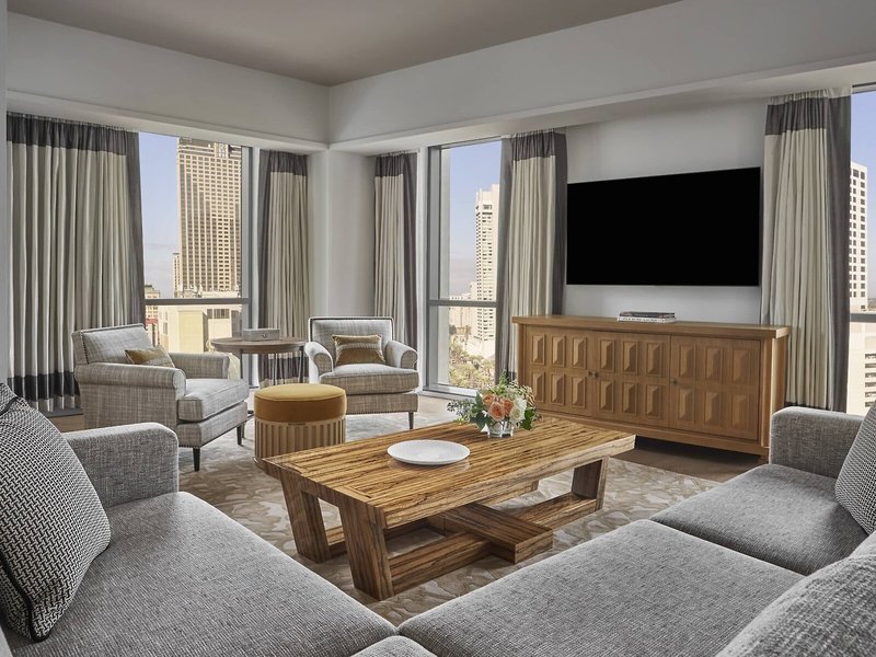 Four Seasons Hotel New Orleans 42