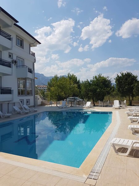 Elijah Hotel 3