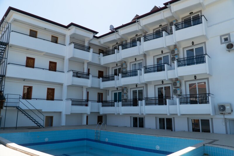 Elijah Hotel 2