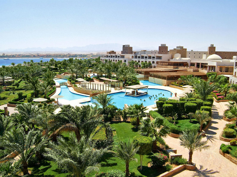 Fort Arabesque Resort & Spa, Villas & The West Bay 1