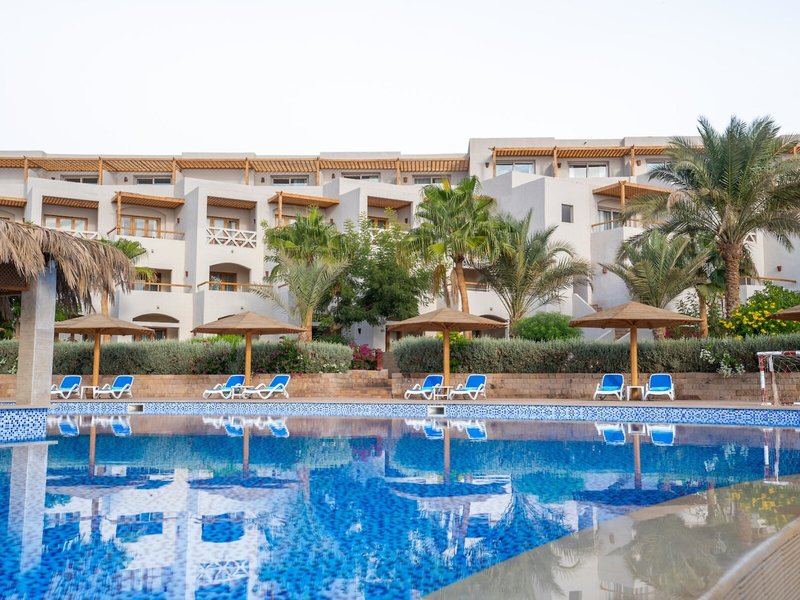 Fort Arabesque Resort & Spa, Villas & The West Bay 8