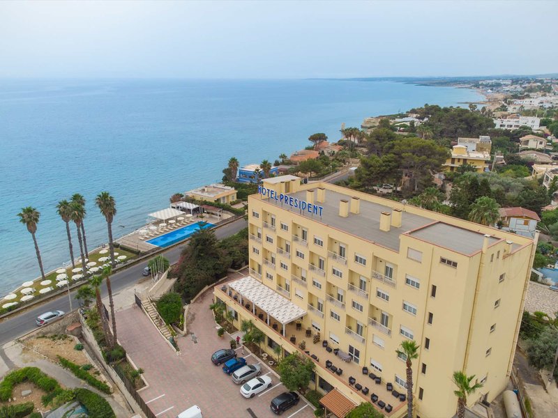 President Sea Palace Hotel 6